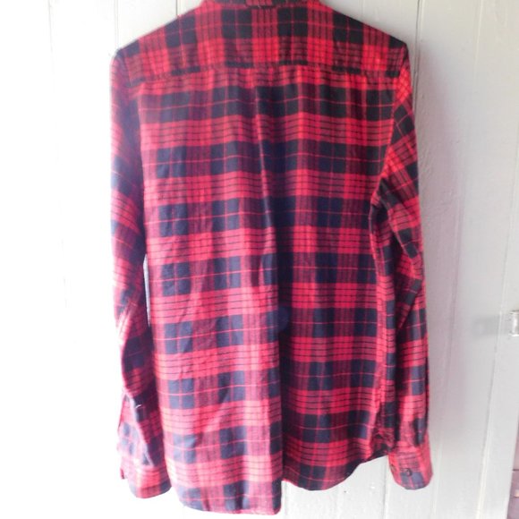 ๐ ๐ Cozy Farmhouse Flannel - Picture 3 of 11